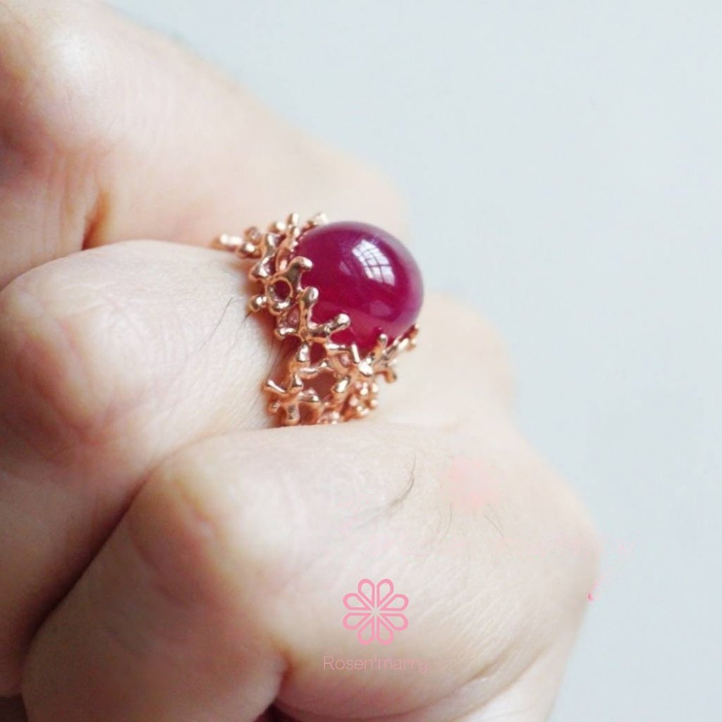Natural Ruby ring sterling silver925 with rosegold plated.