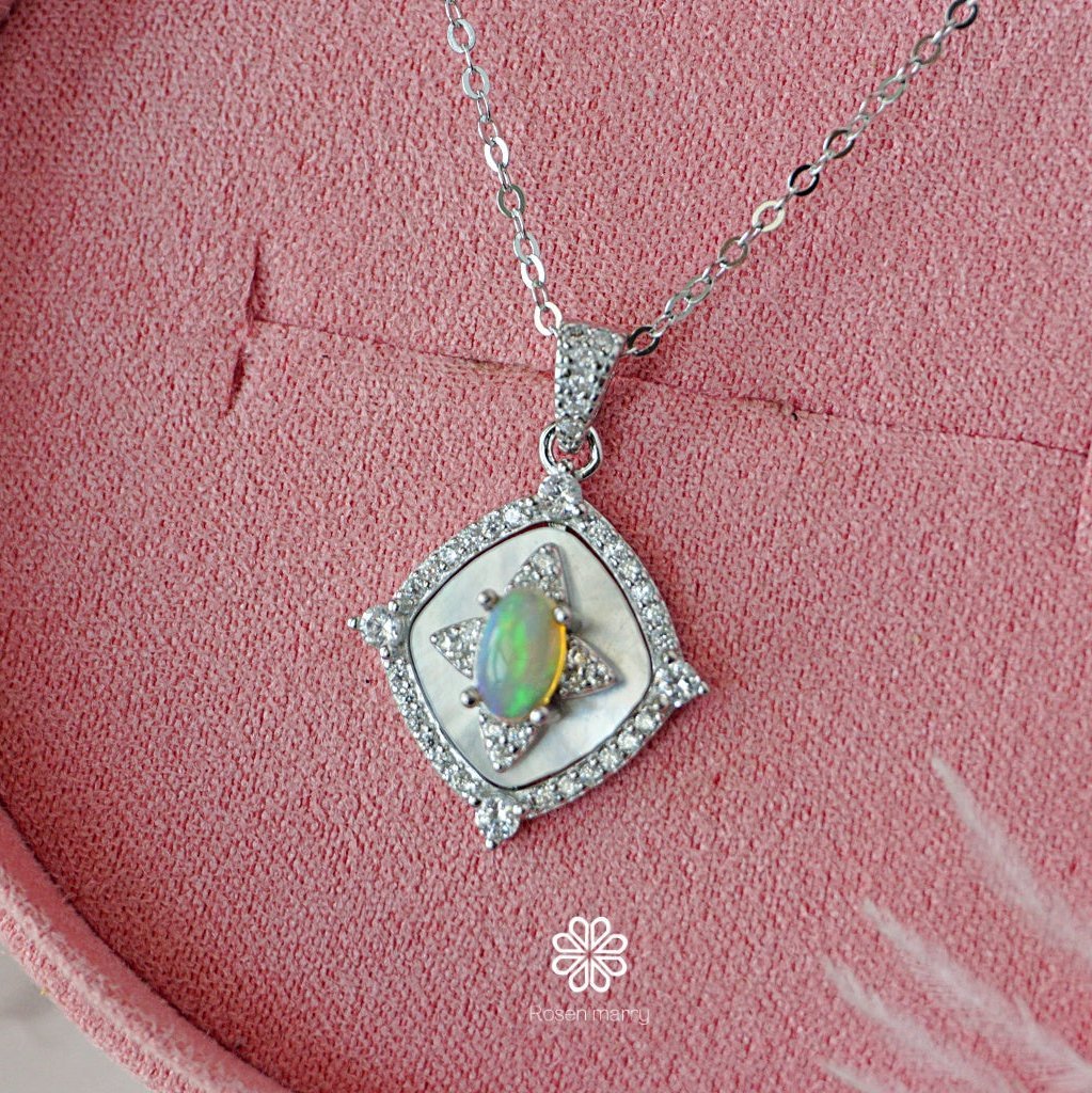 Natural Opal Pendant and Necklace Sterling Silver 925.