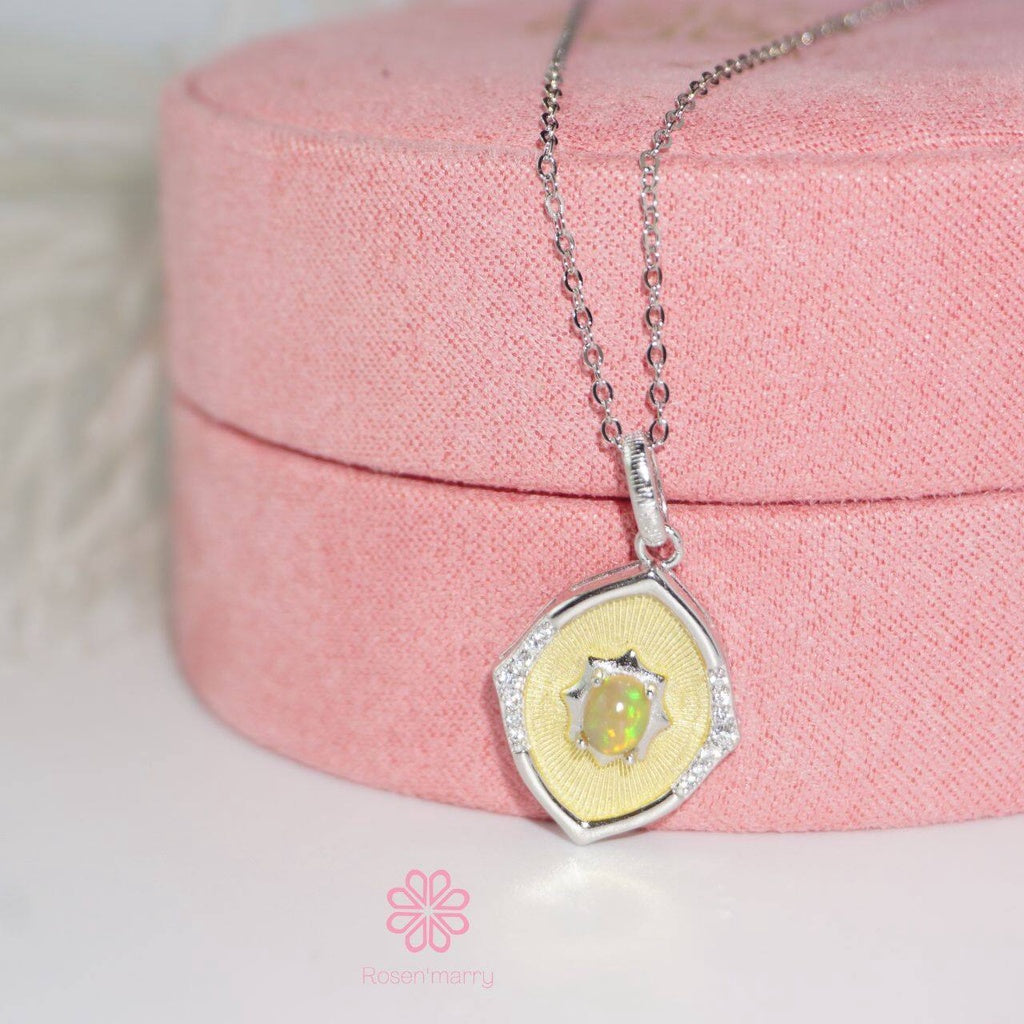 Natural Opal Pendant and Necklace Sterling Silver925.